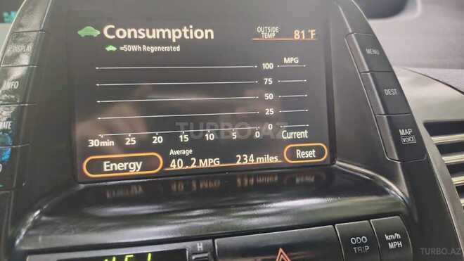 Toyota Prius-10