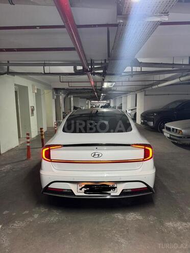 Hyundai Sonata-2