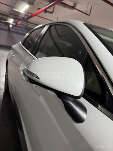 Hyundai Sonata-4