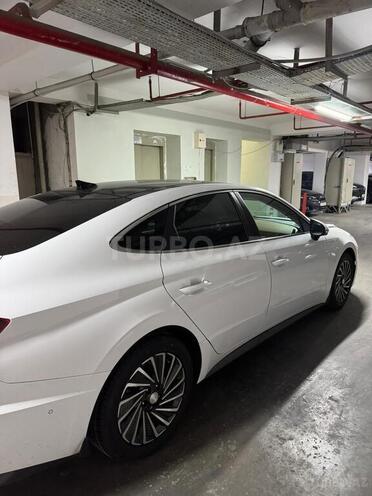 Hyundai Sonata-8