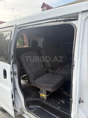 Hyundai H-1-16