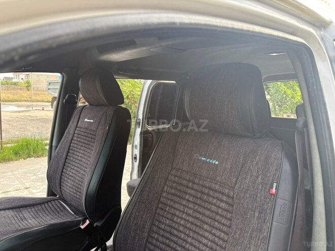 Hyundai H-1-15