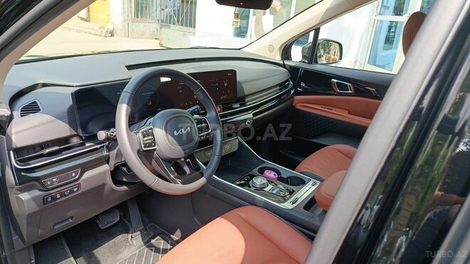 Kia Carnival-5