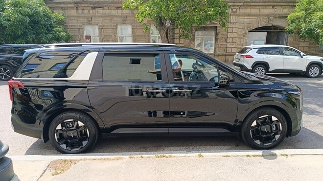 Kia Carnival-4