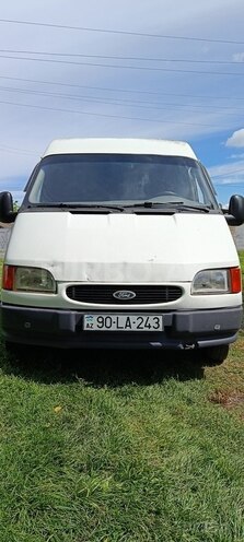 Ford Transit-1