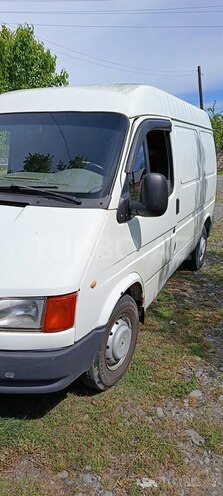 Ford Transit-2