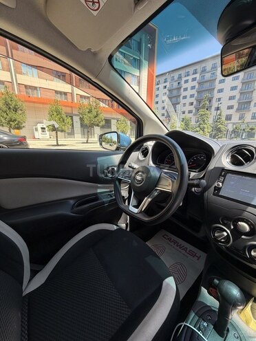 Nissan Note-8