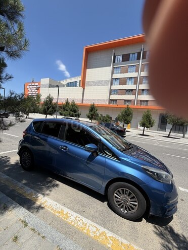 Nissan Note-4
