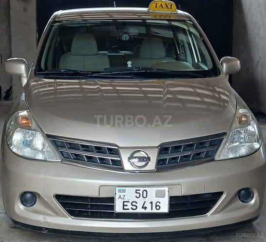 Nissan Tiida-3