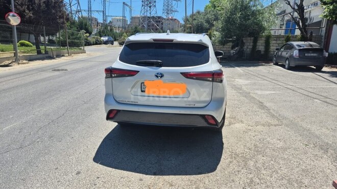 Toyota Highlander-2