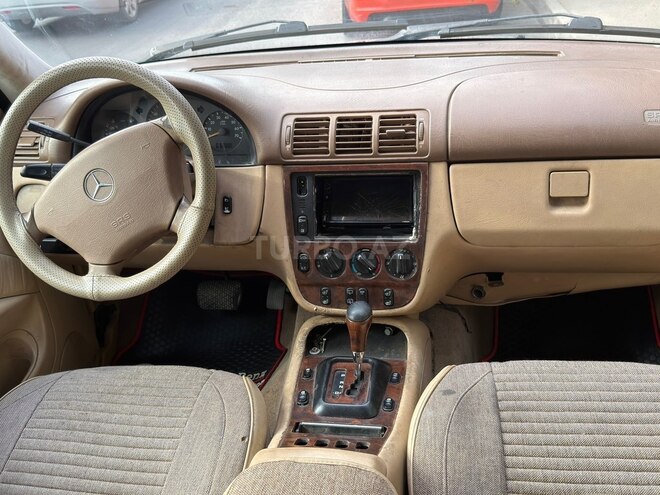 Mercedes ML 320-8