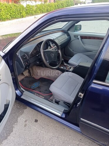 Mercedes C 220-6