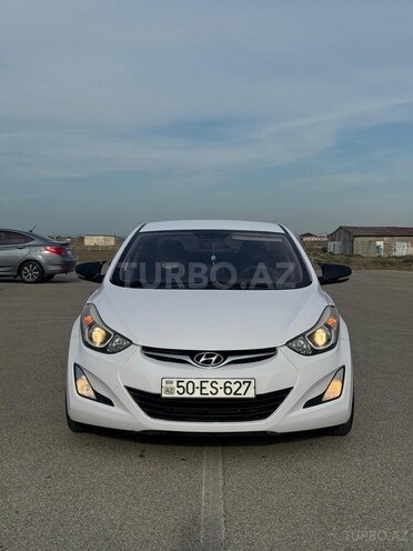 Hyundai Elantra-1