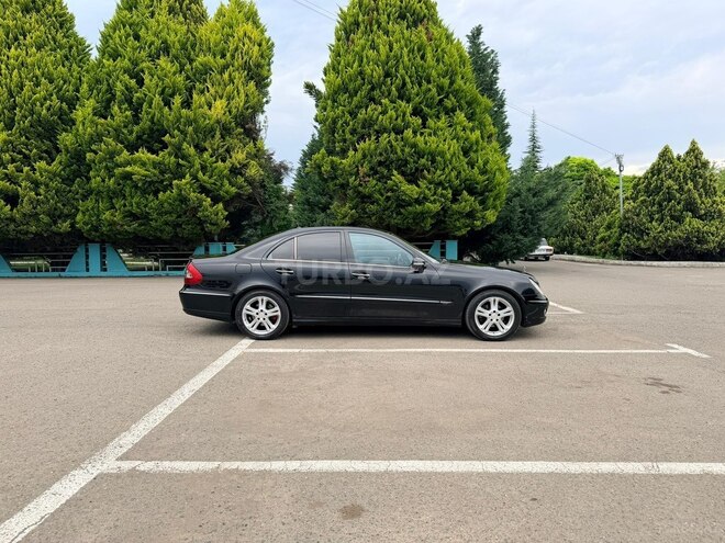Mercedes E 220-9