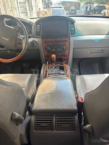 Jeep Grand Cherokee-15
