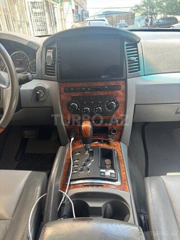 Jeep Grand Cherokee-16