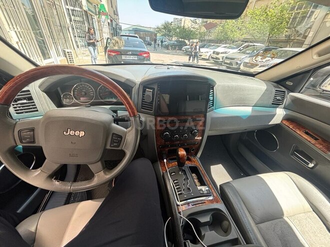 Jeep Grand Cherokee-18