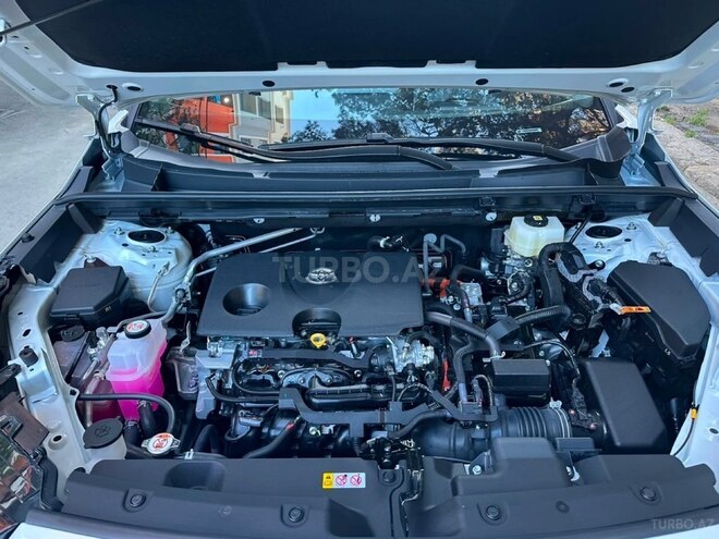 Toyota RAV4-11