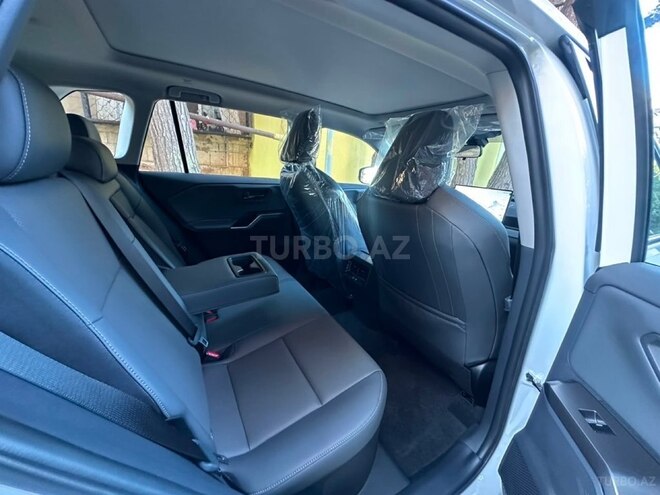 Toyota RAV4-9