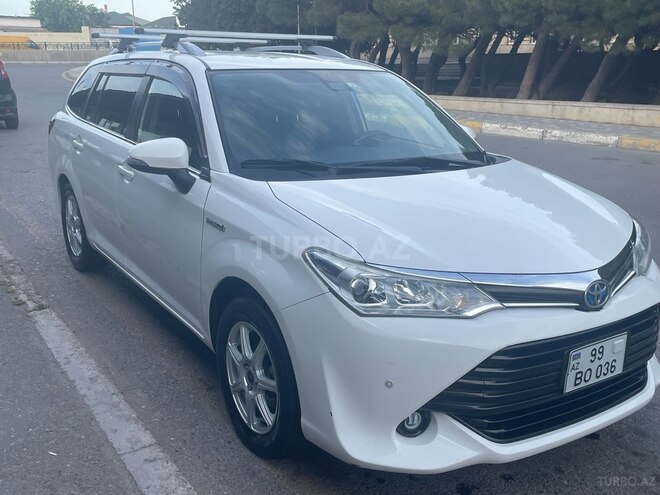 Toyota Corolla Fielder-3