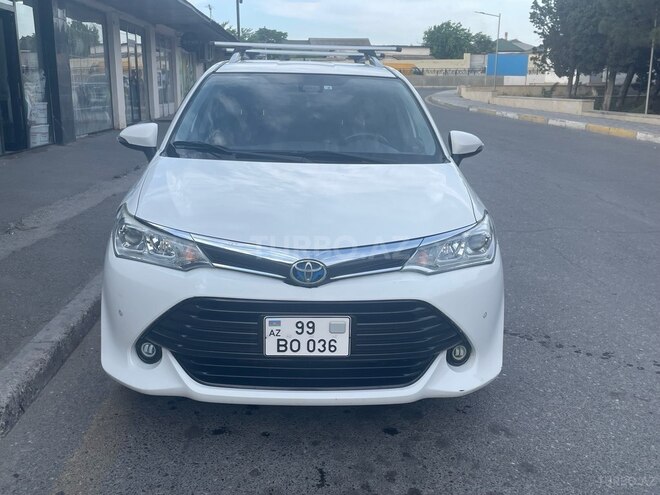 Toyota Corolla Fielder-1