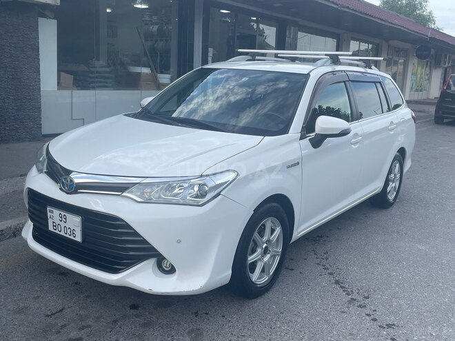 Toyota Corolla Fielder-2