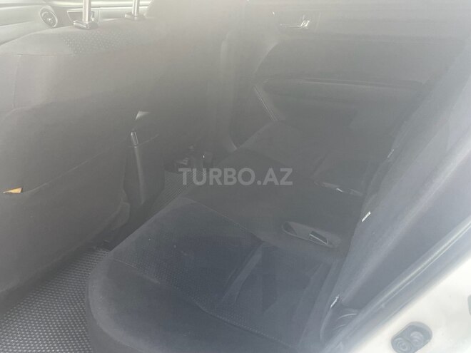 Toyota Corolla Fielder-8