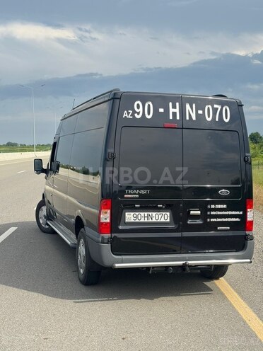 Ford Transit-5