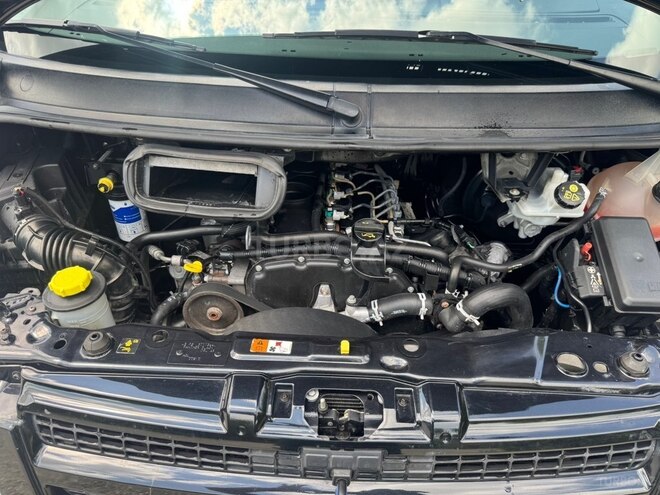 Ford Transit-13