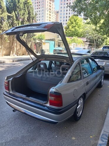 Opel Vectra-2