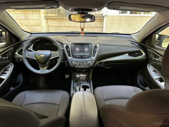 Chevrolet Malibu-3