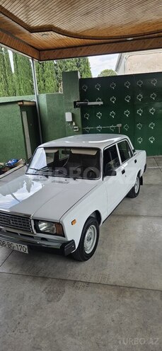 LADA (VAZ) 2107-1