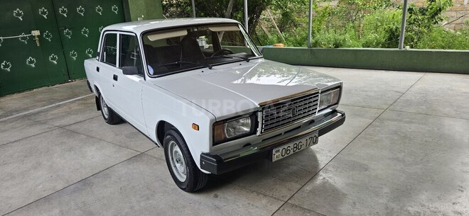 LADA (VAZ) 2107-4