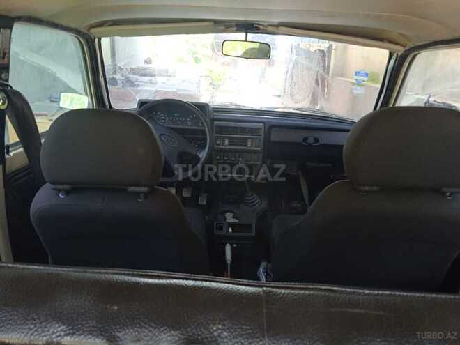 LADA (VAZ) Niva-9