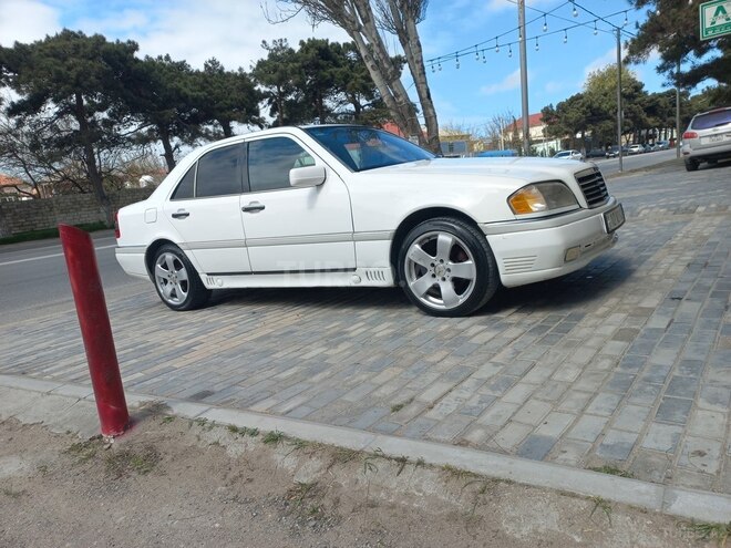 Mercedes C 280-13