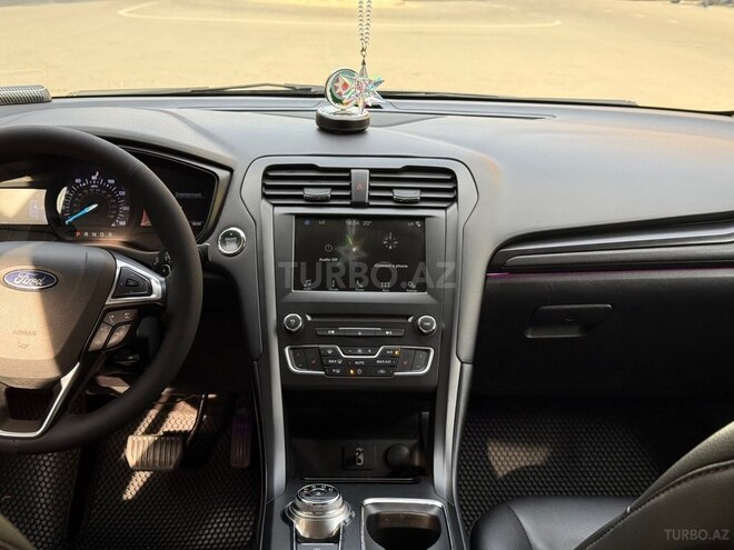 Ford Fusion (North America)-10