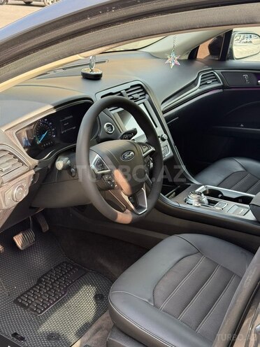 Ford Fusion (North America)-9
