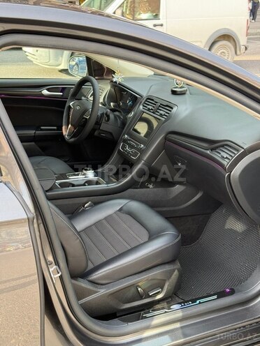 Ford Fusion (North America)-8