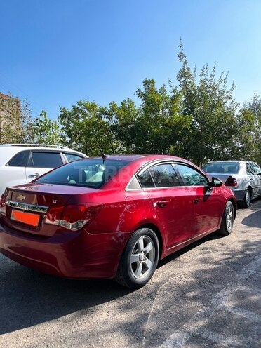 Chevrolet Cruze-6