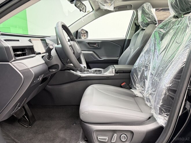 Toyota RAV4-8