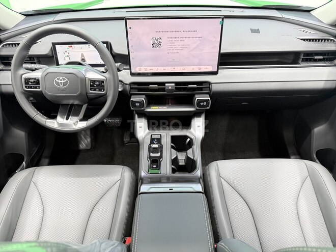 Toyota RAV4-10