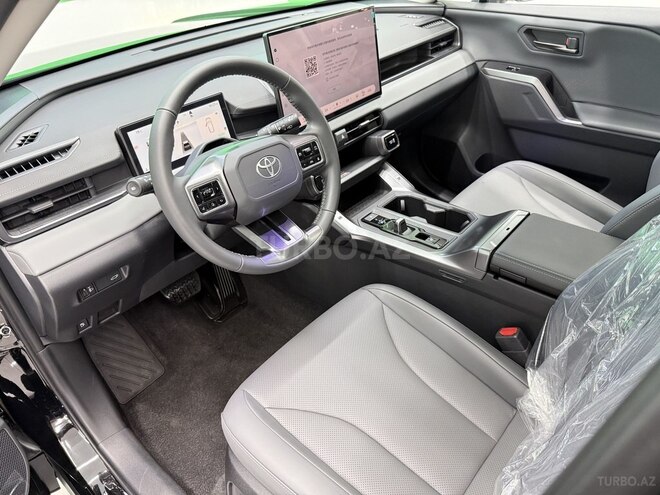 Toyota RAV4-9