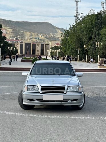 Mercedes C 240-3