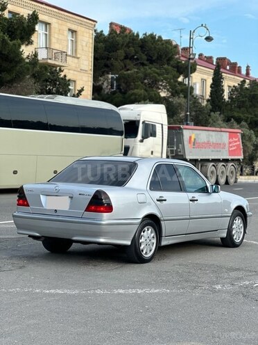 Mercedes C 240-8