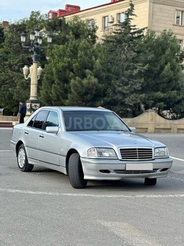 Mercedes C 240-4