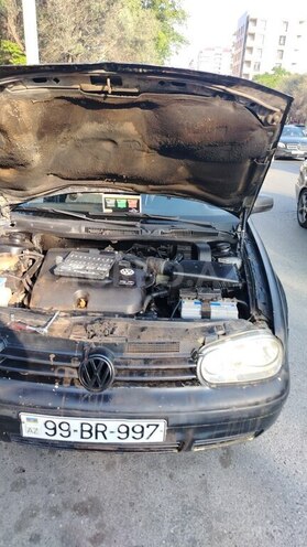 Volkswagen Golf-5