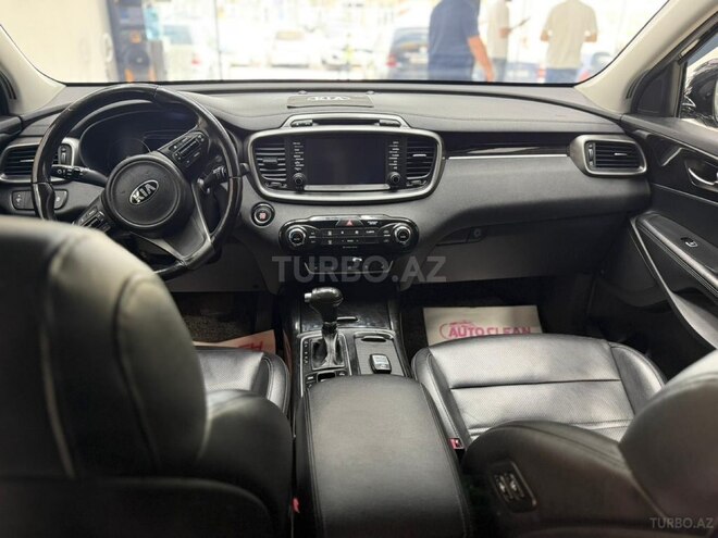Kia Sorento-10