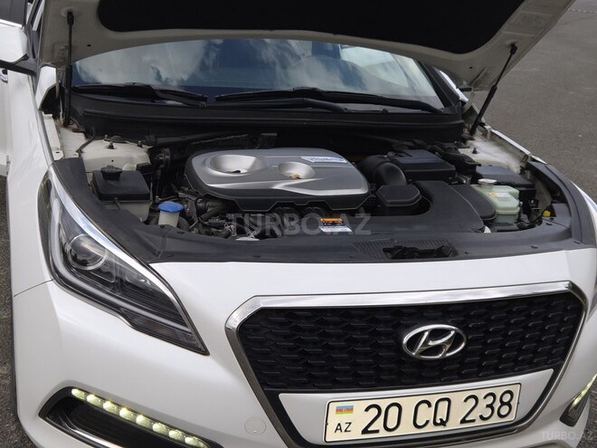 Hyundai Sonata-8