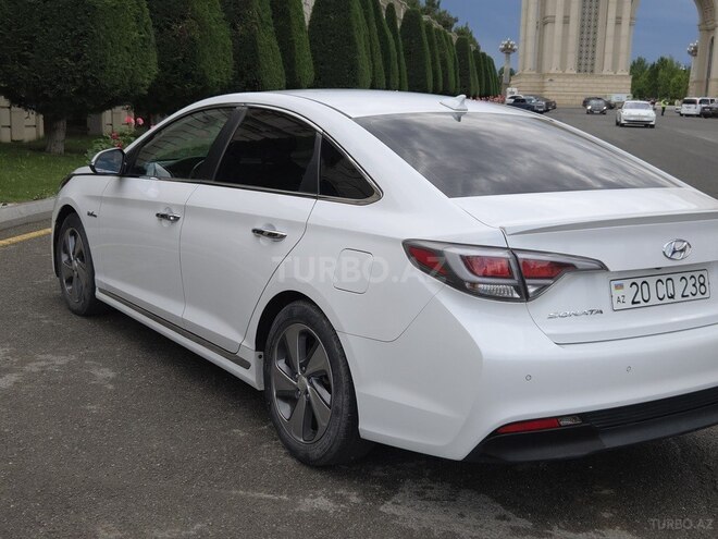 Hyundai Sonata-3