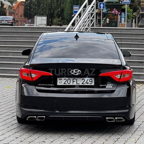 Hyundai Sonata-5